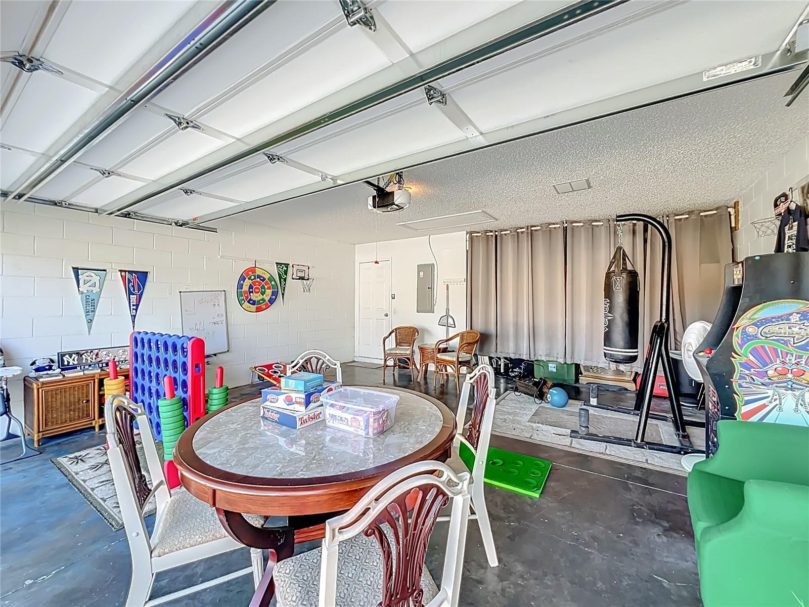 ALLAMANDA GRACE AT CRESCENT LAKES - Residential