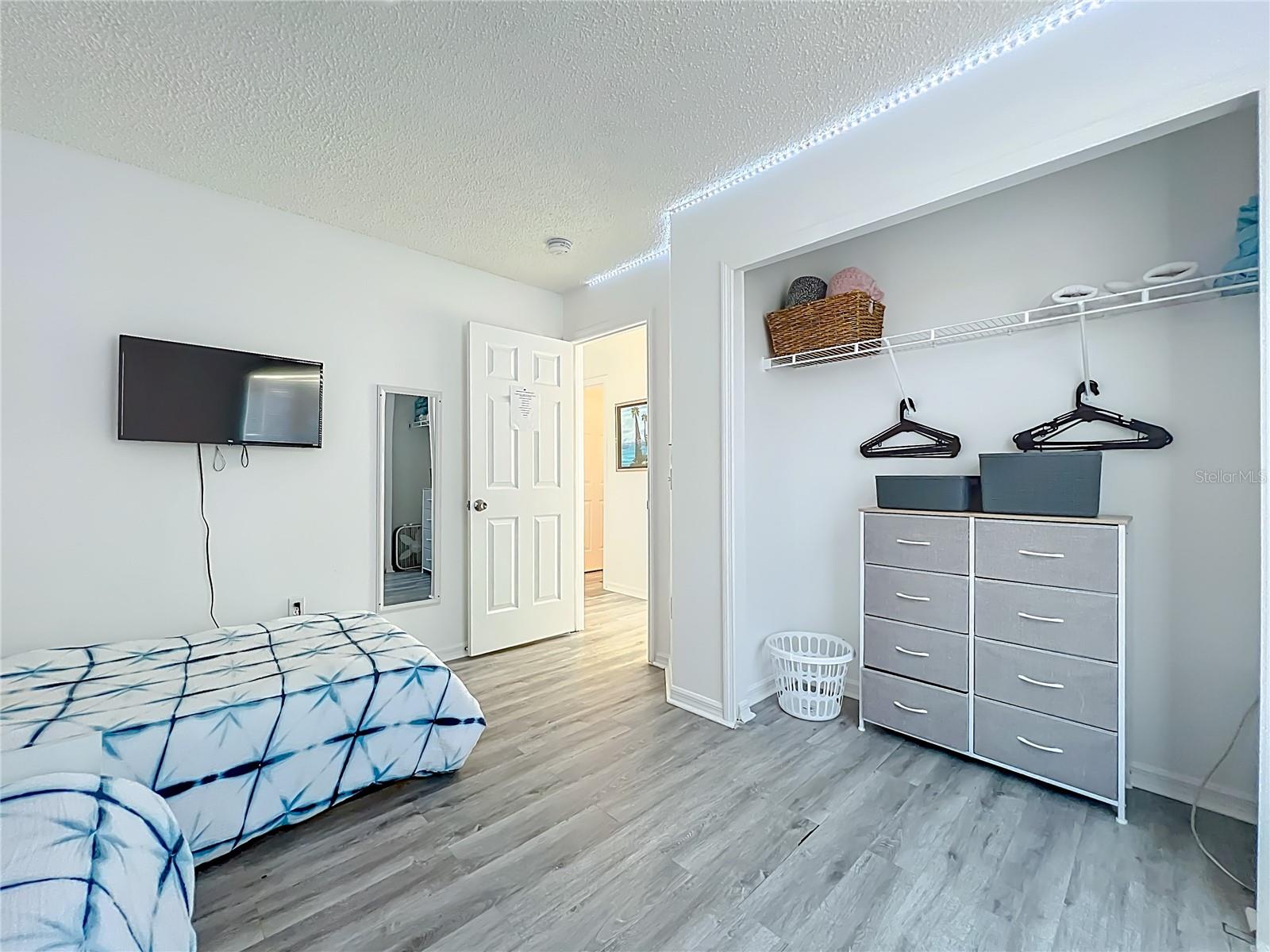 ALLAMANDA GRACE AT CRESCENT LAKES - Residential