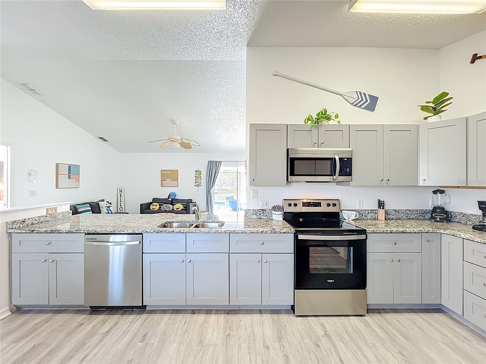 ALLAMANDA GRACE AT CRESCENT LAKES - Residential