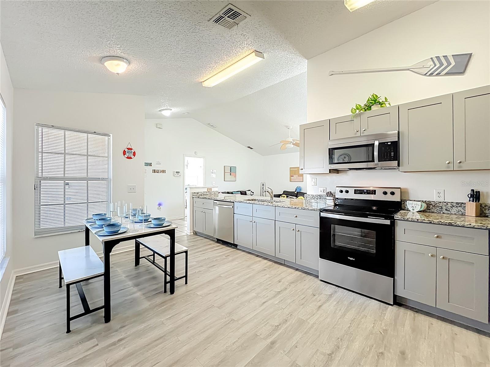 ALLAMANDA GRACE AT CRESCENT LAKES - Residential