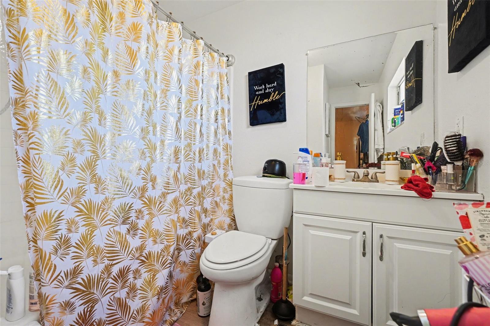 JAN PHYL VILLAGE UNIT 16 - Residential