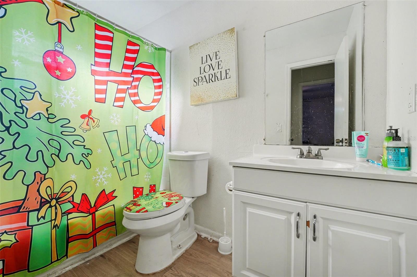 JAN PHYL VILLAGE UNIT 16 - Residential