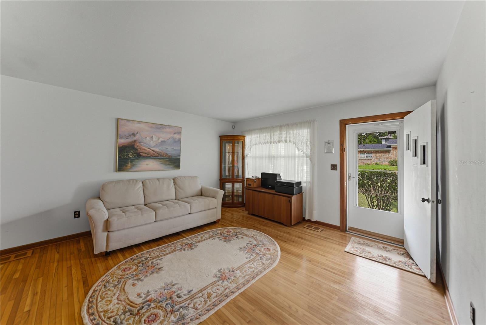 GLENDALE MANOR - Residential