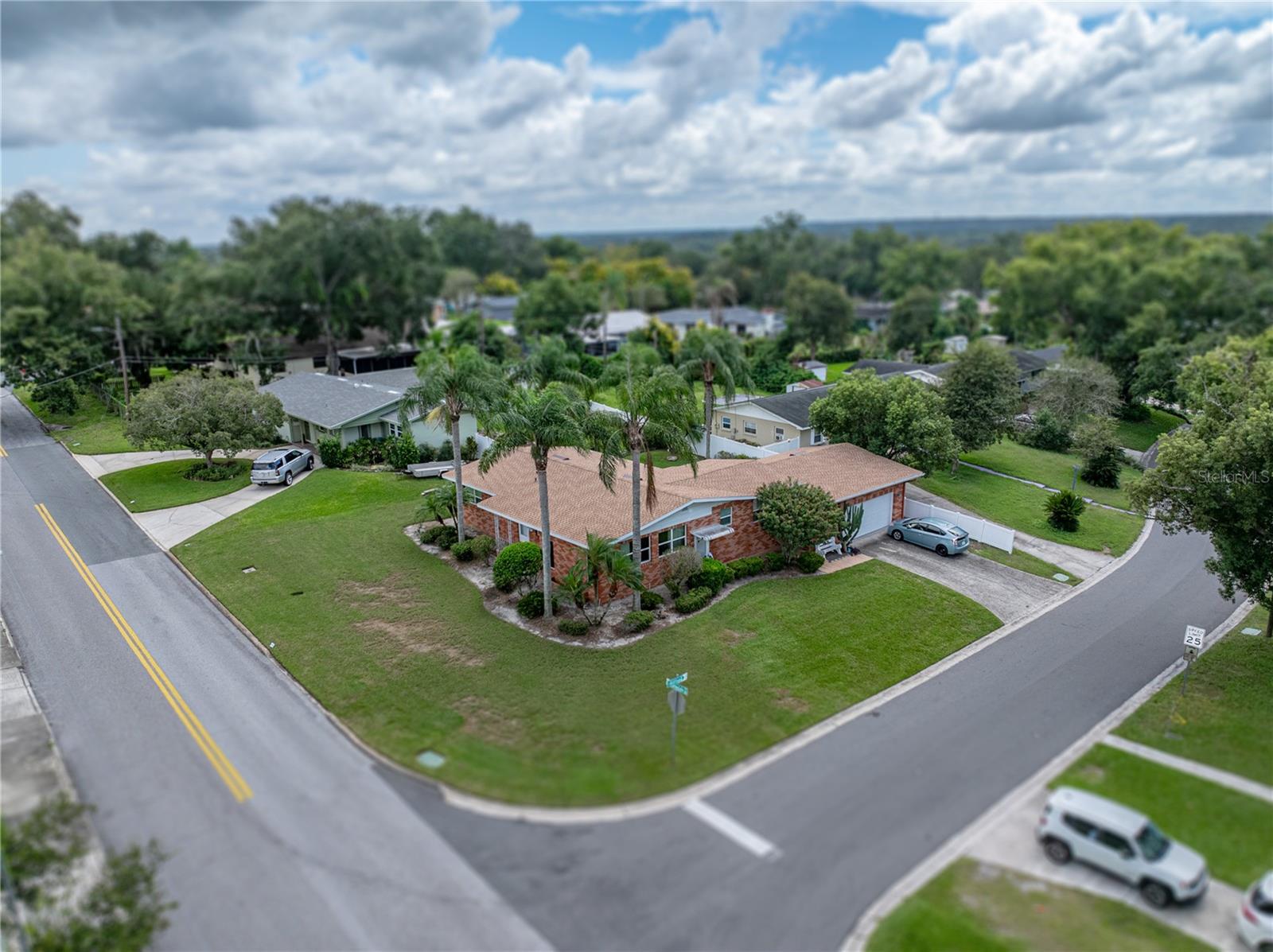 GLENDALE MANOR - Residential
