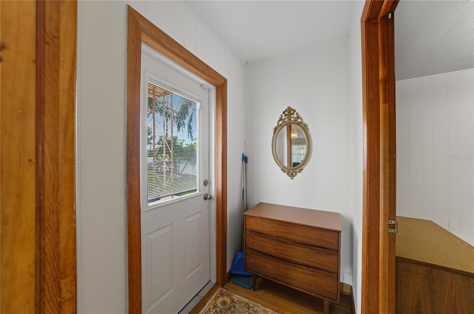 GLENDALE MANOR - Residential