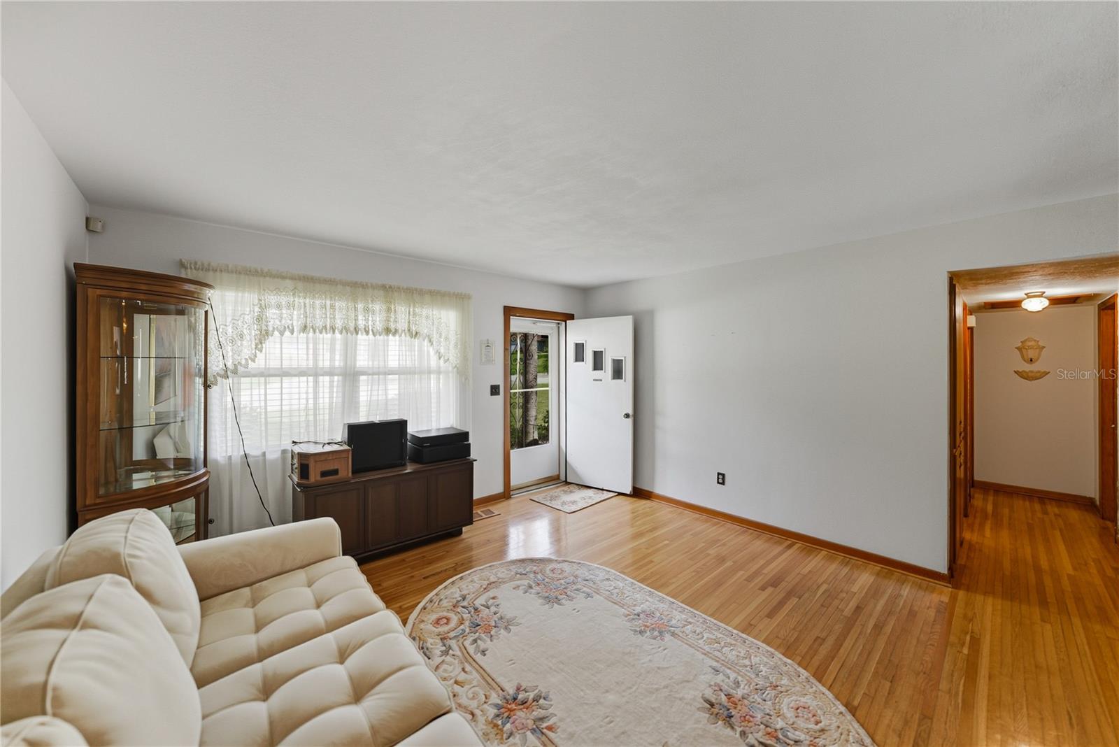 GLENDALE MANOR - Residential
