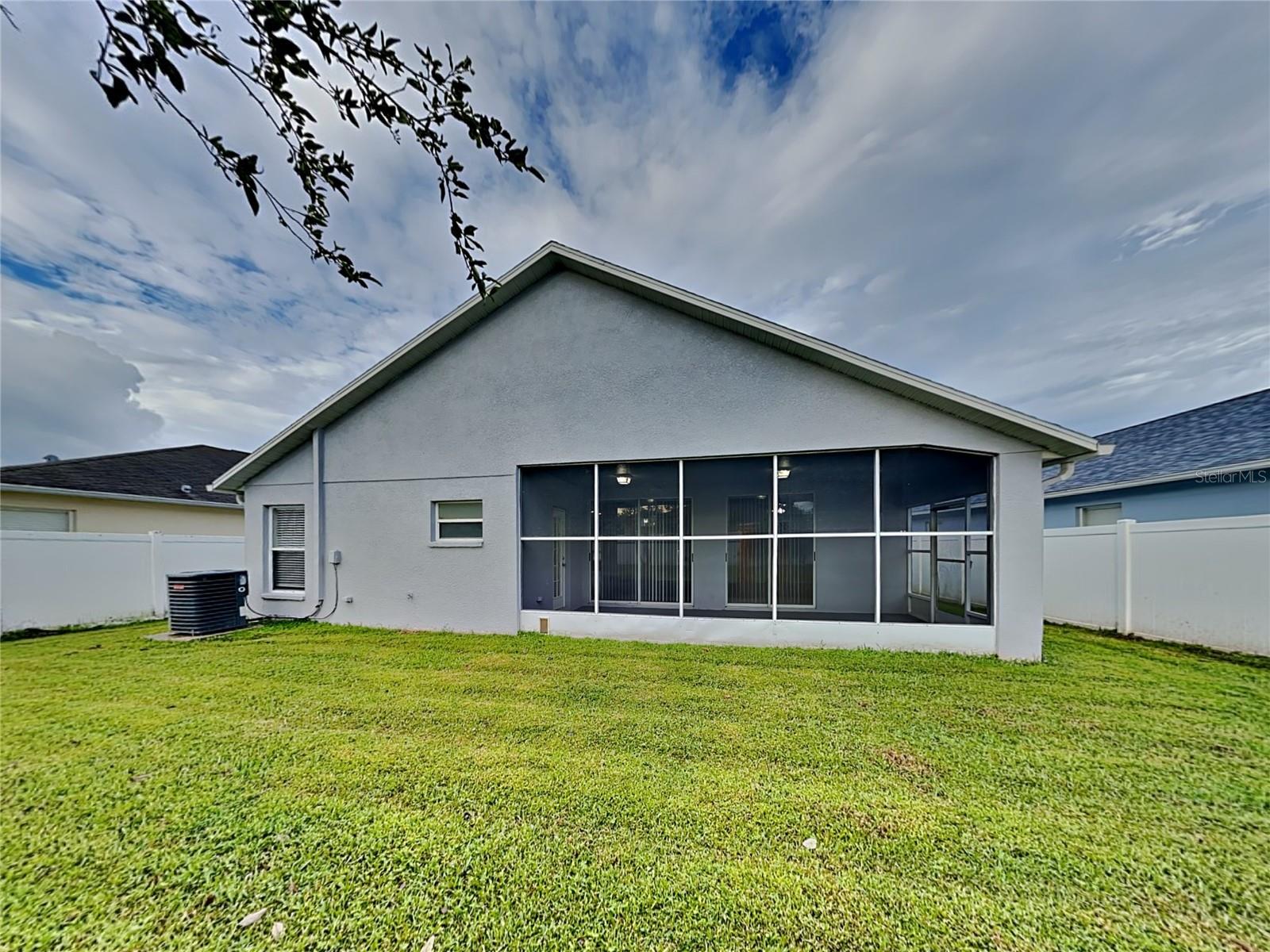 SUNCOAST MEADOWS INCREMENT 02 - Residential Lease
