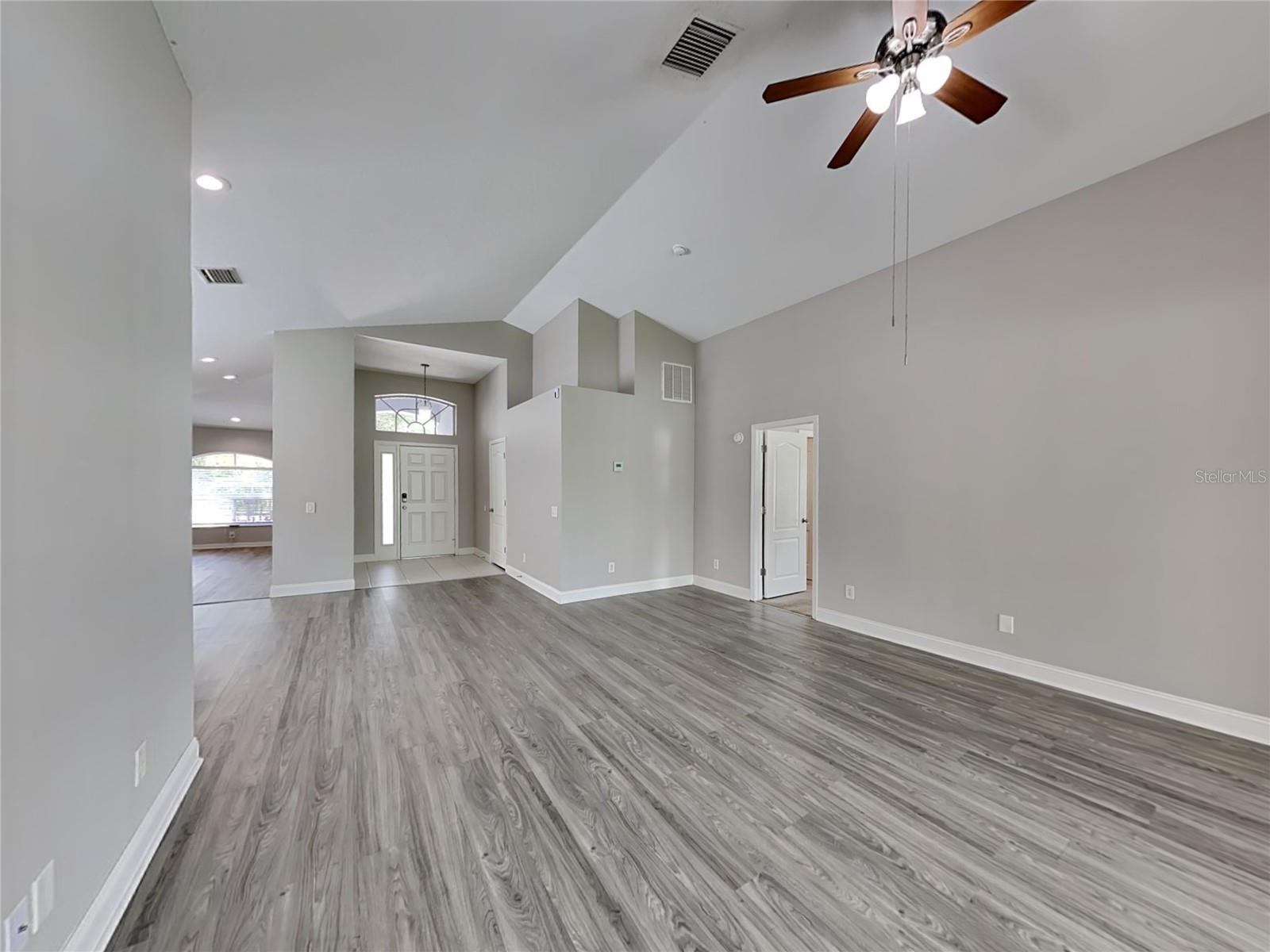 SUNCOAST MEADOWS INCREMENT 02 - Residential Lease