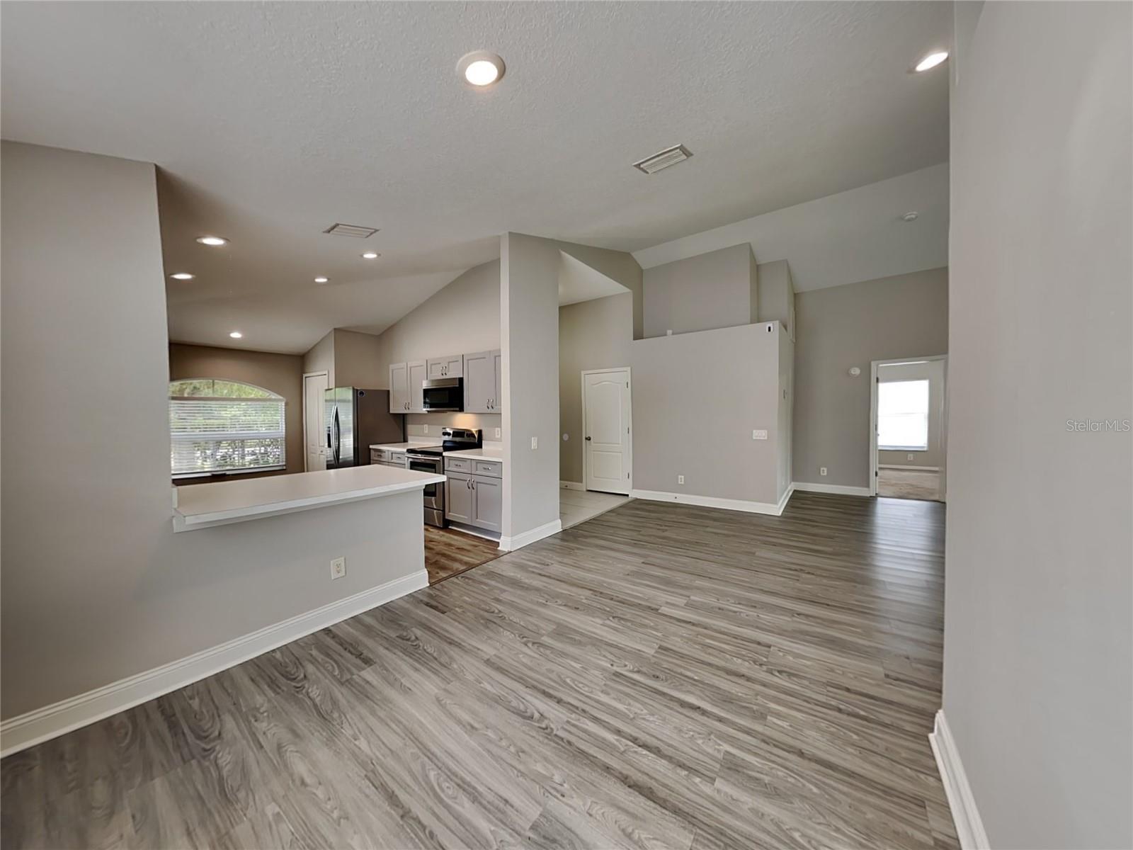 SUNCOAST MEADOWS INCREMENT 02 - Residential Lease