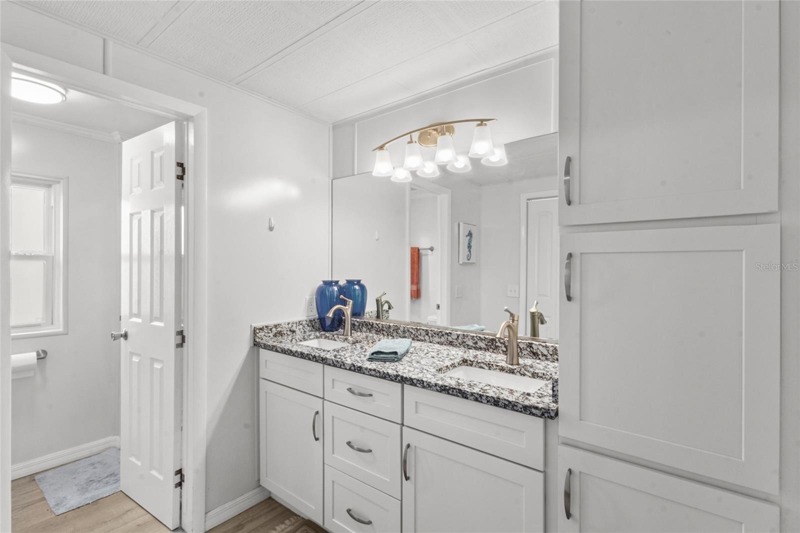 HOLIDAY MOB ESTATE 3RD ADD - Residential