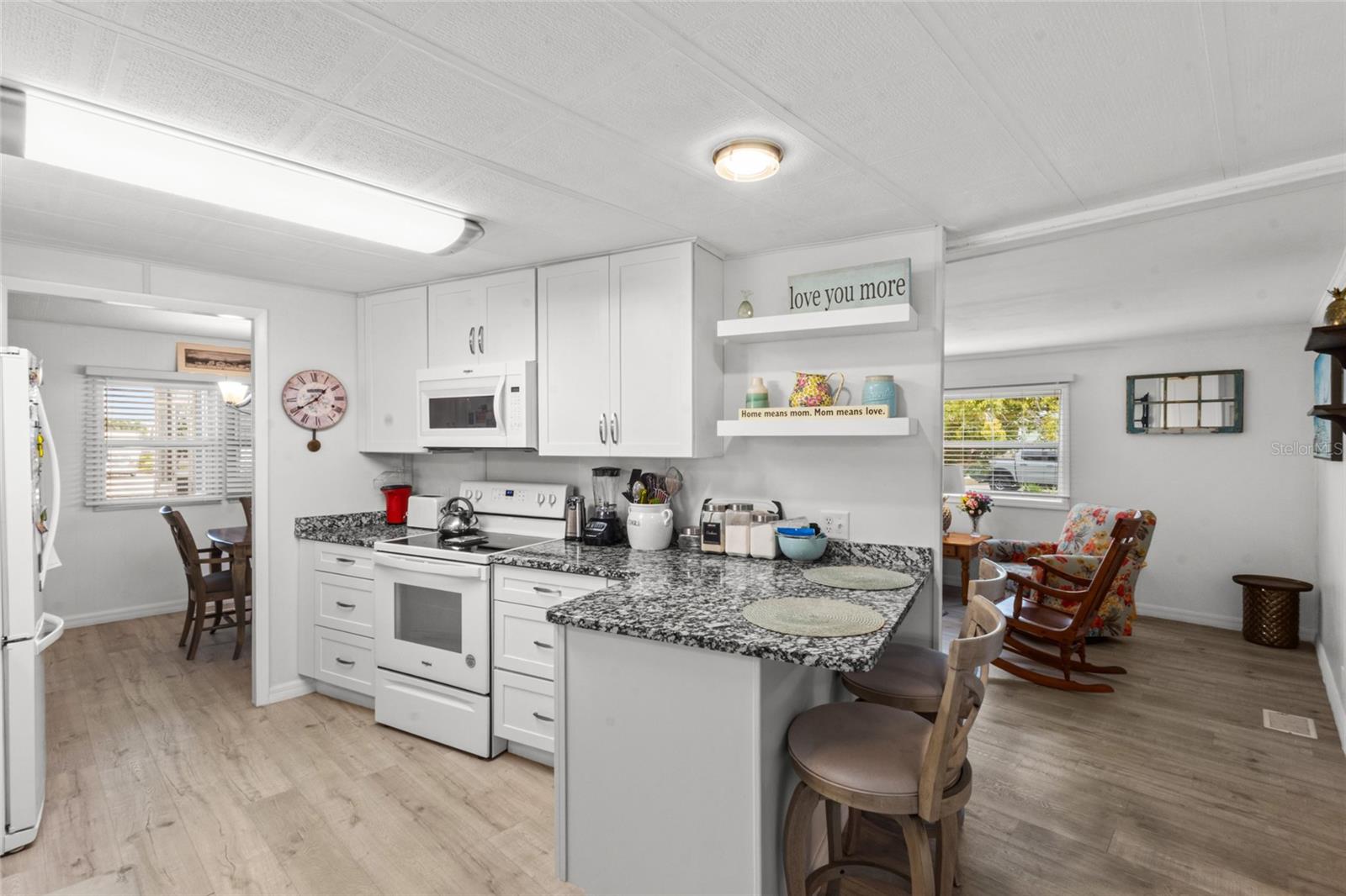 HOLIDAY MOB ESTATE 3RD ADD - Residential