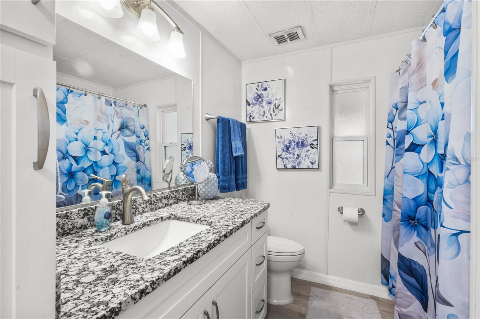 HOLIDAY MOB ESTATE 3RD ADD - Residential