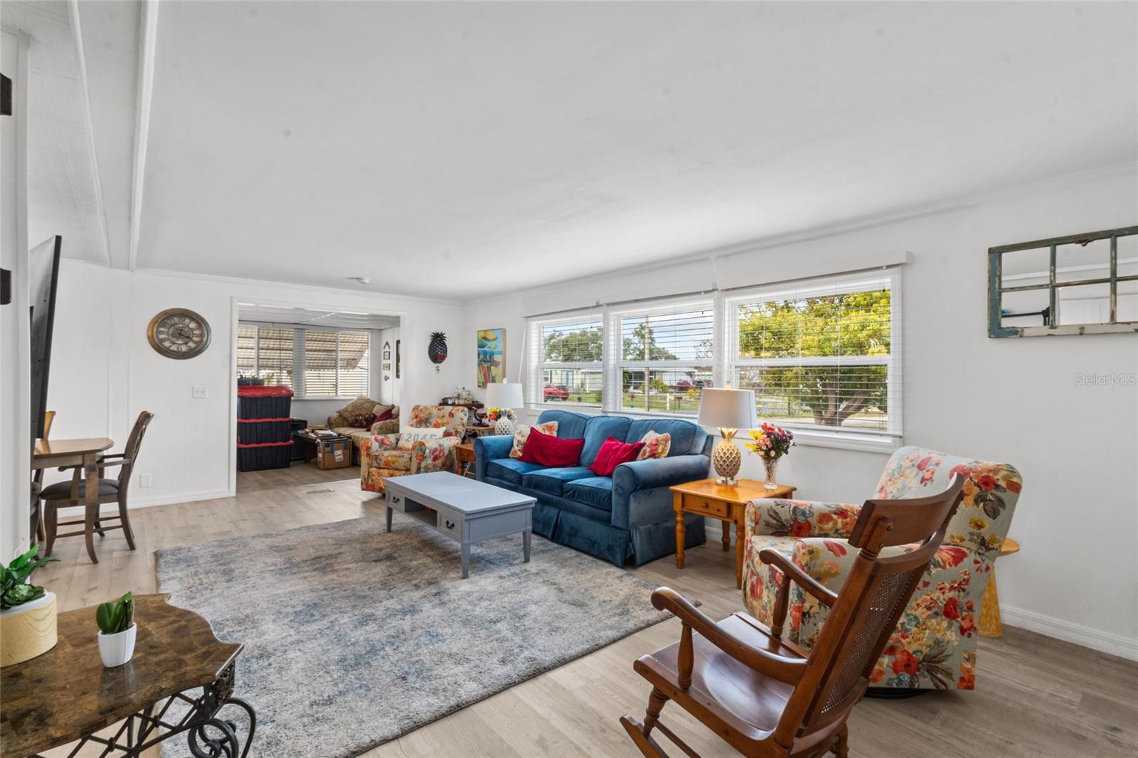 HOLIDAY MOB ESTATE 3RD ADD - Residential