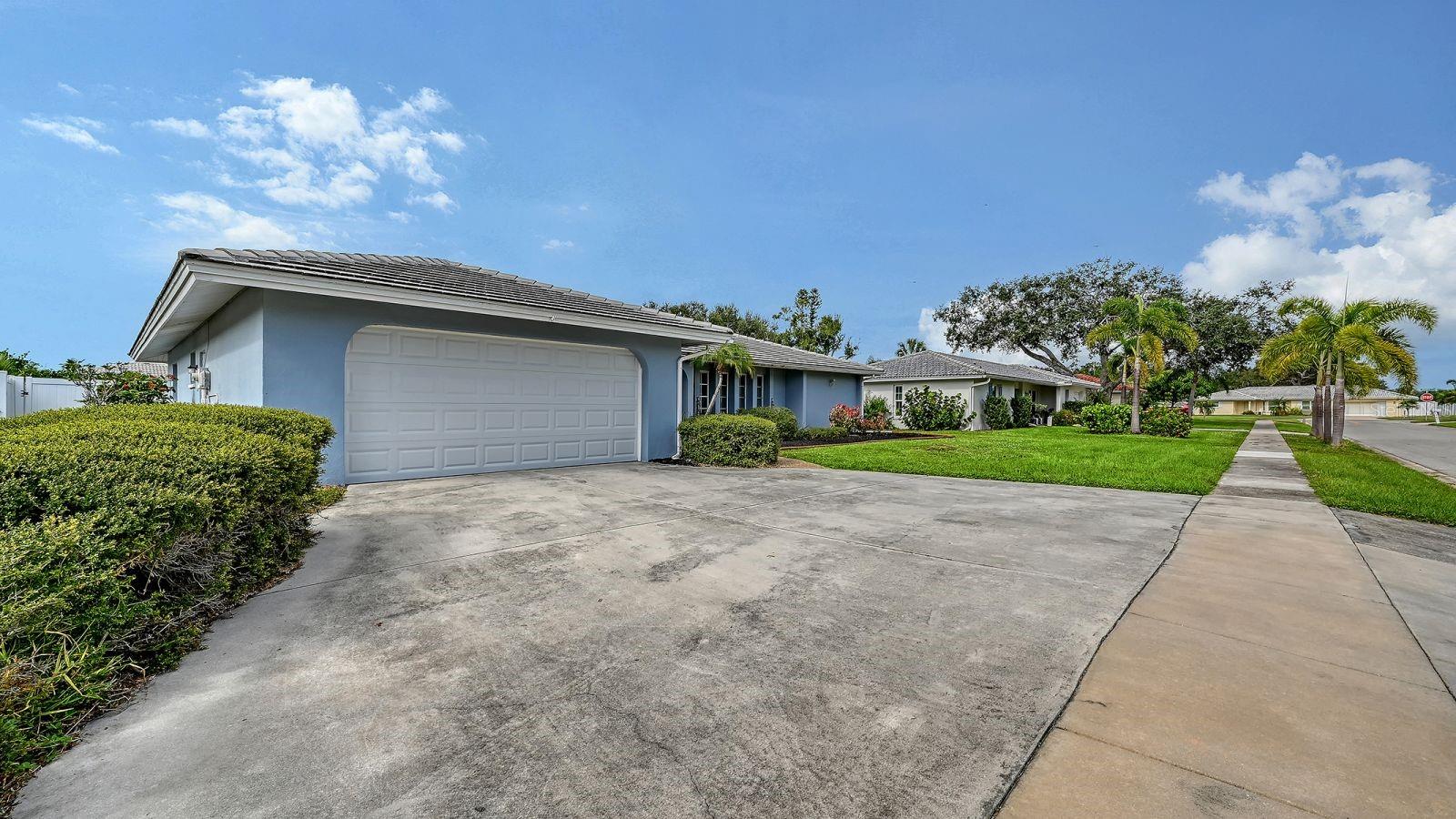 GULF GATE WOODS - Residential