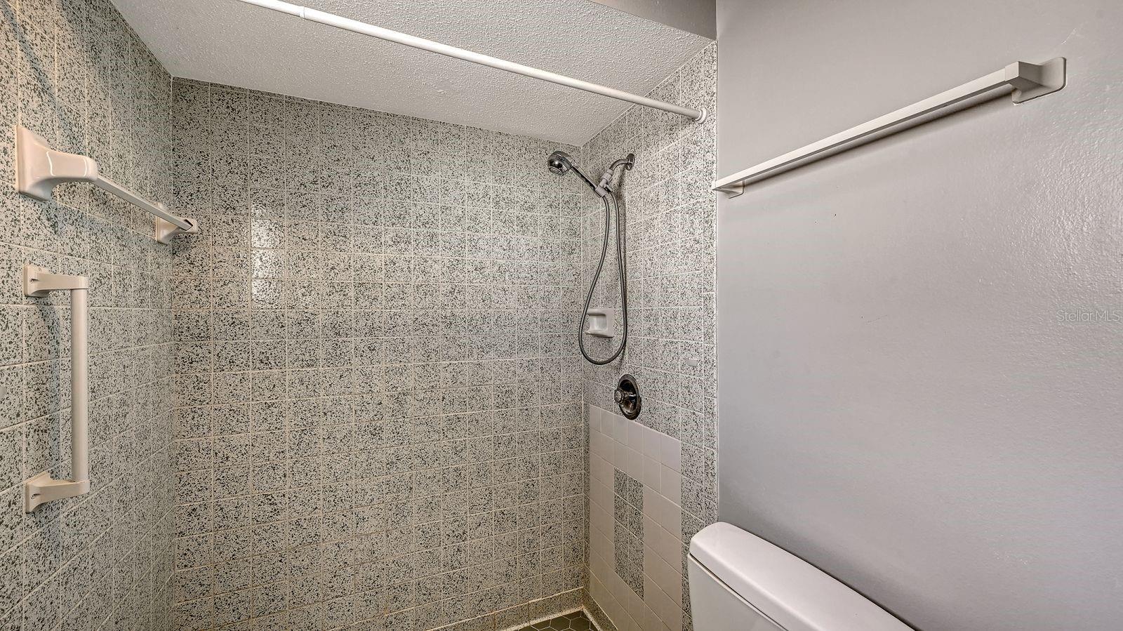 GULF GATE WOODS - Residential