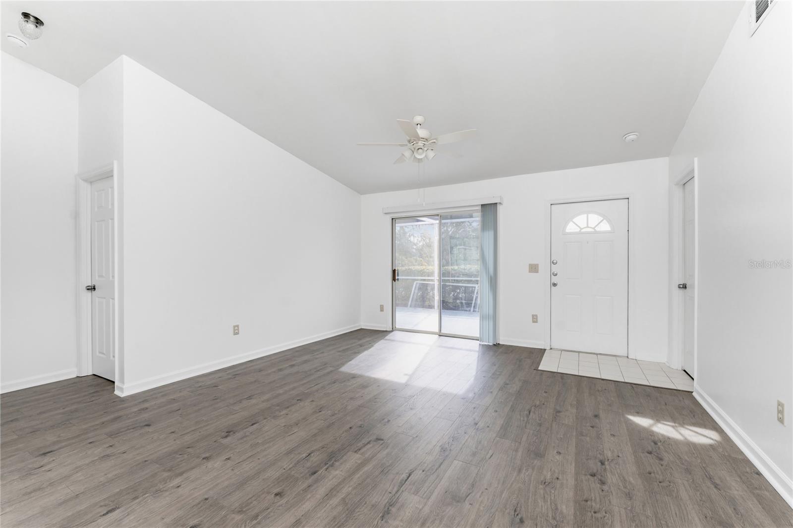 LOVELAND COURTYARDS PH 03 - Residential