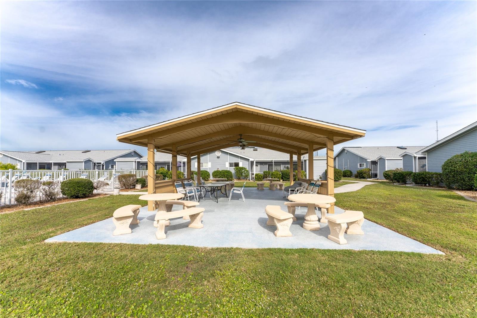 LOVELAND COURTYARDS PH 03 - Residential