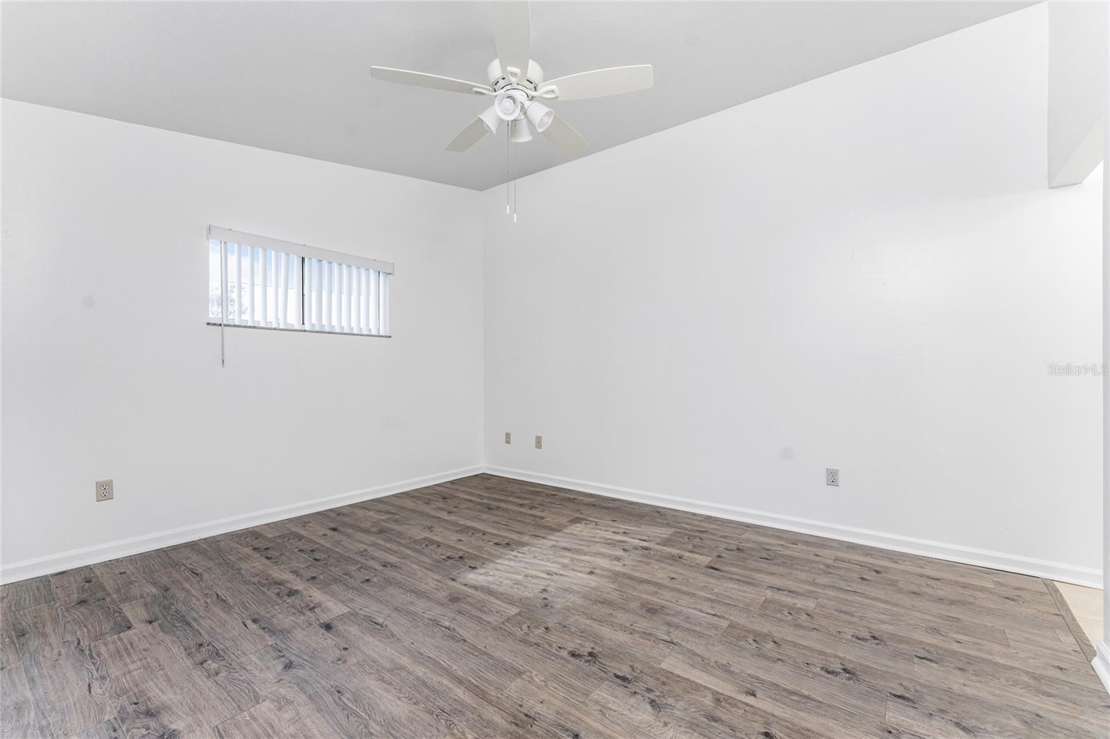 LOVELAND COURTYARDS PH 03 - Residential