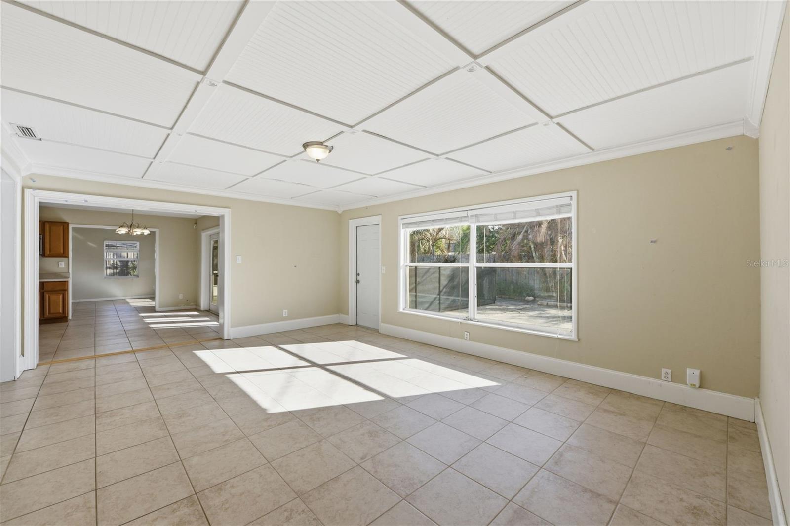 ENGLISH ESTATES UNIT 1 - Residential