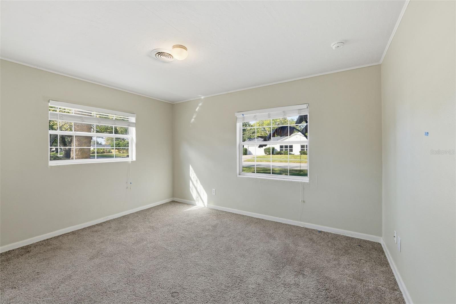 ENGLISH ESTATES UNIT 1 - Residential