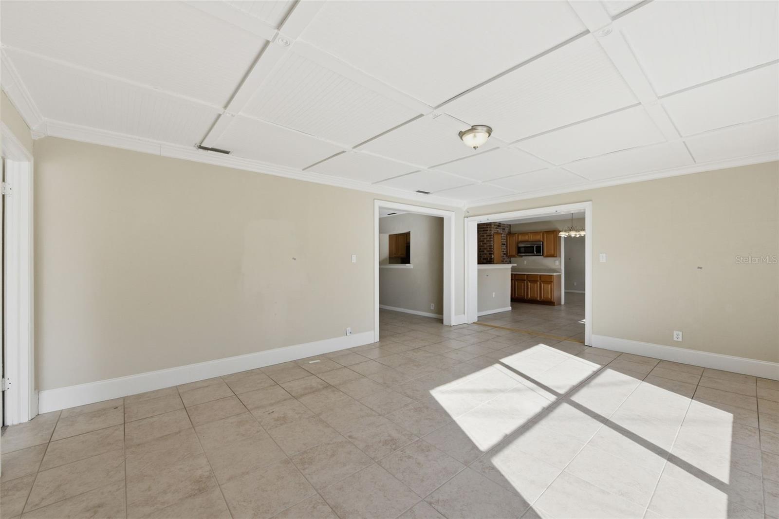 ENGLISH ESTATES UNIT 1 - Residential