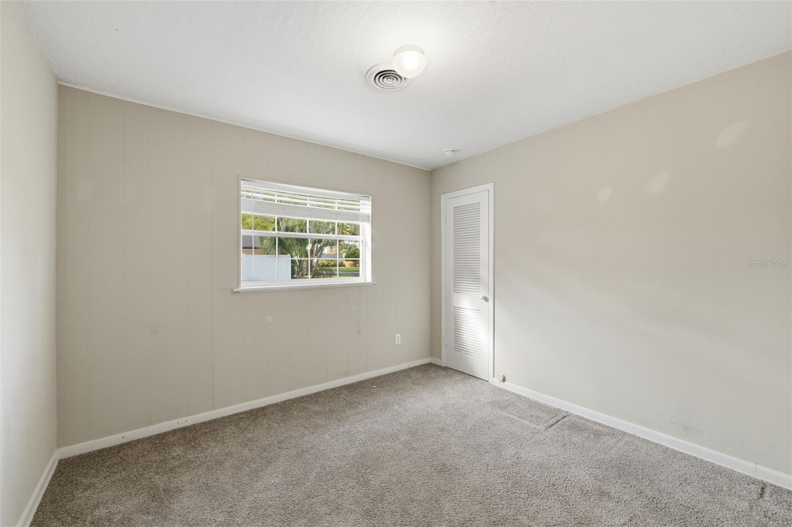 ENGLISH ESTATES UNIT 1 - Residential