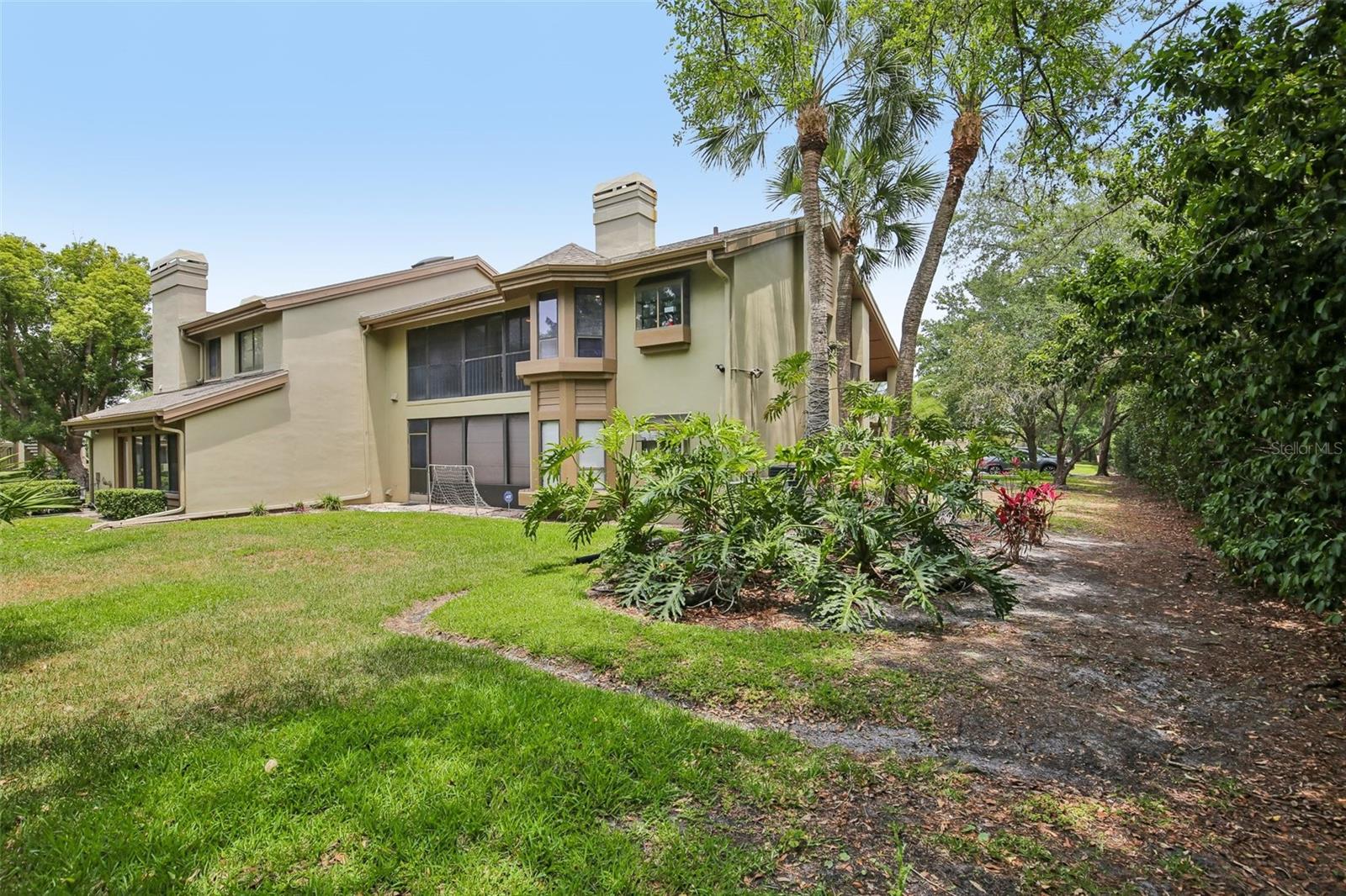 LANDMARK OAKS CONDO - Residential