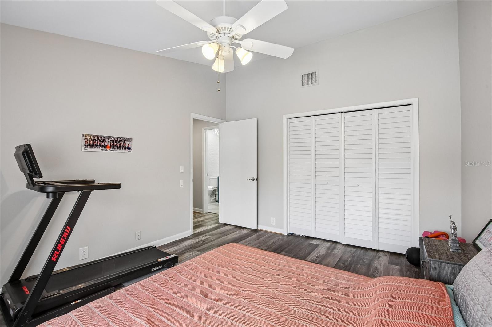 LANDMARK OAKS CONDO - Residential