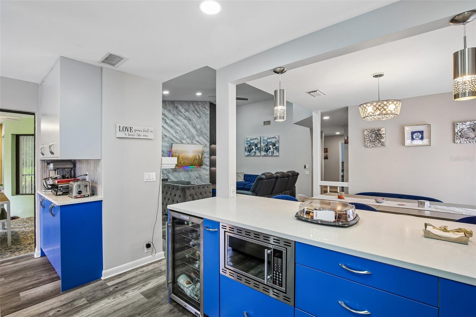 LANDMARK OAKS CONDO - Residential