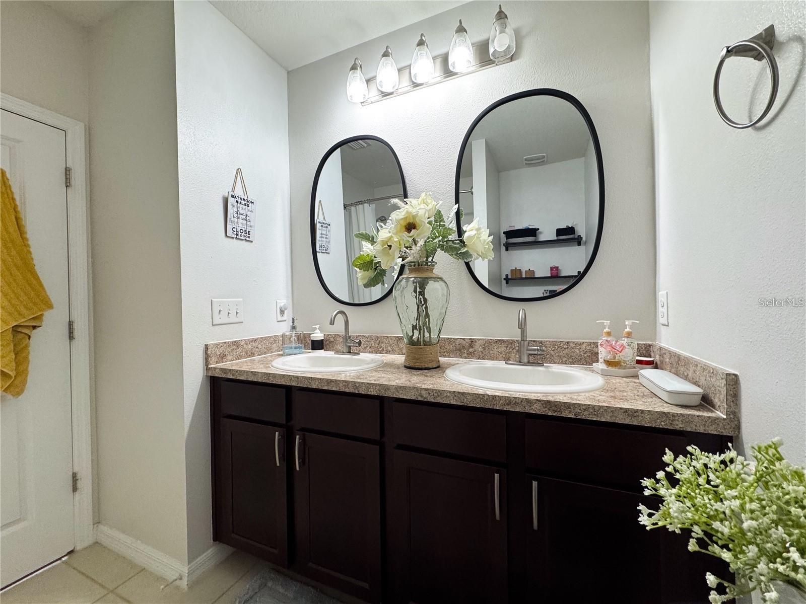 CARLTON LAKES WEST PH 2B - Residential