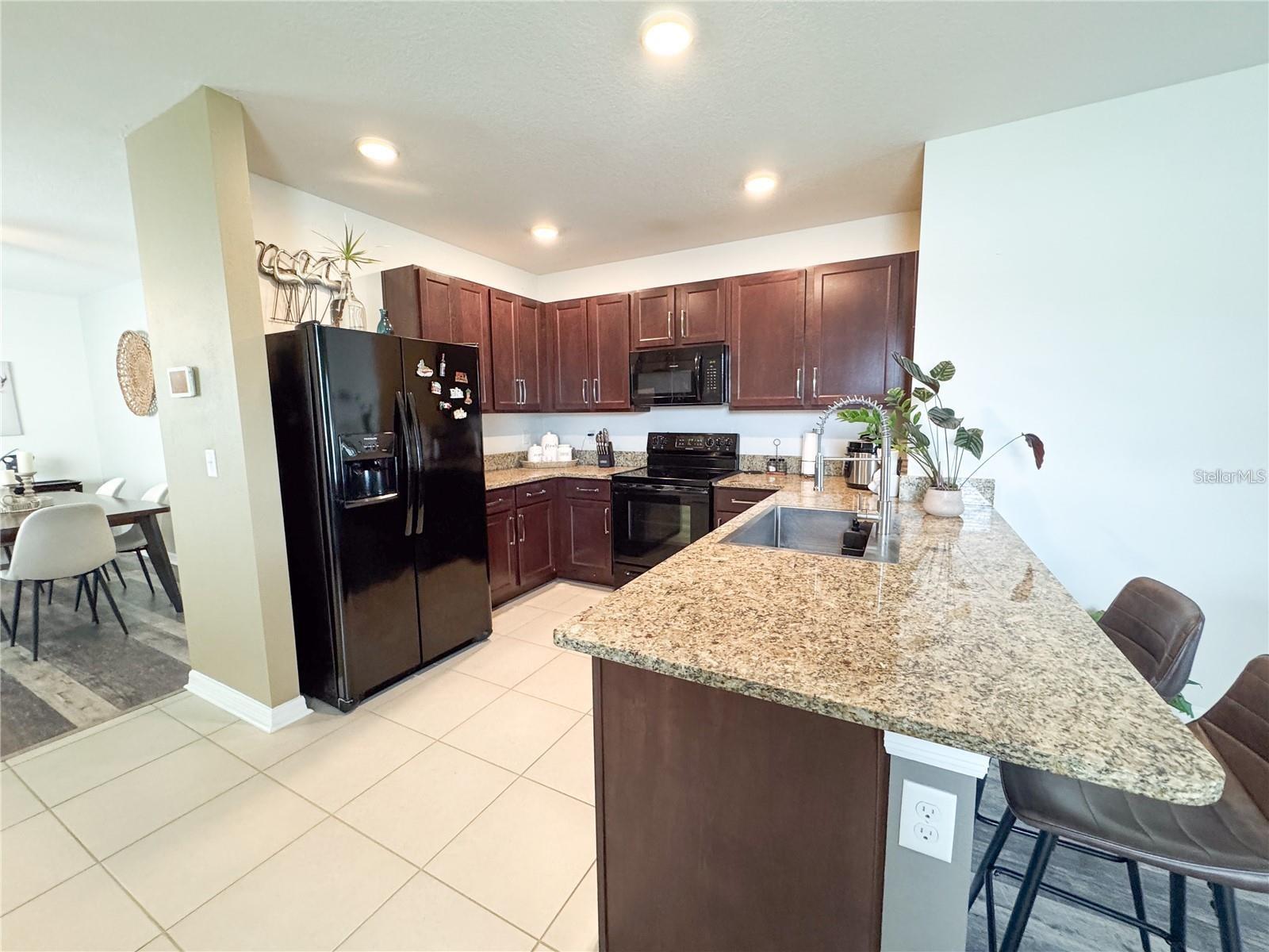 CARLTON LAKES WEST PH 2B - Residential