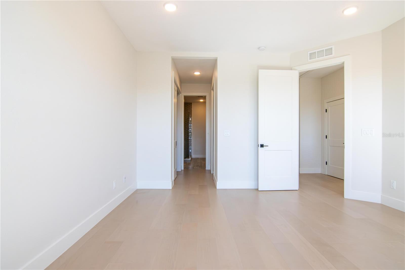 STRUM PLACE - Residential