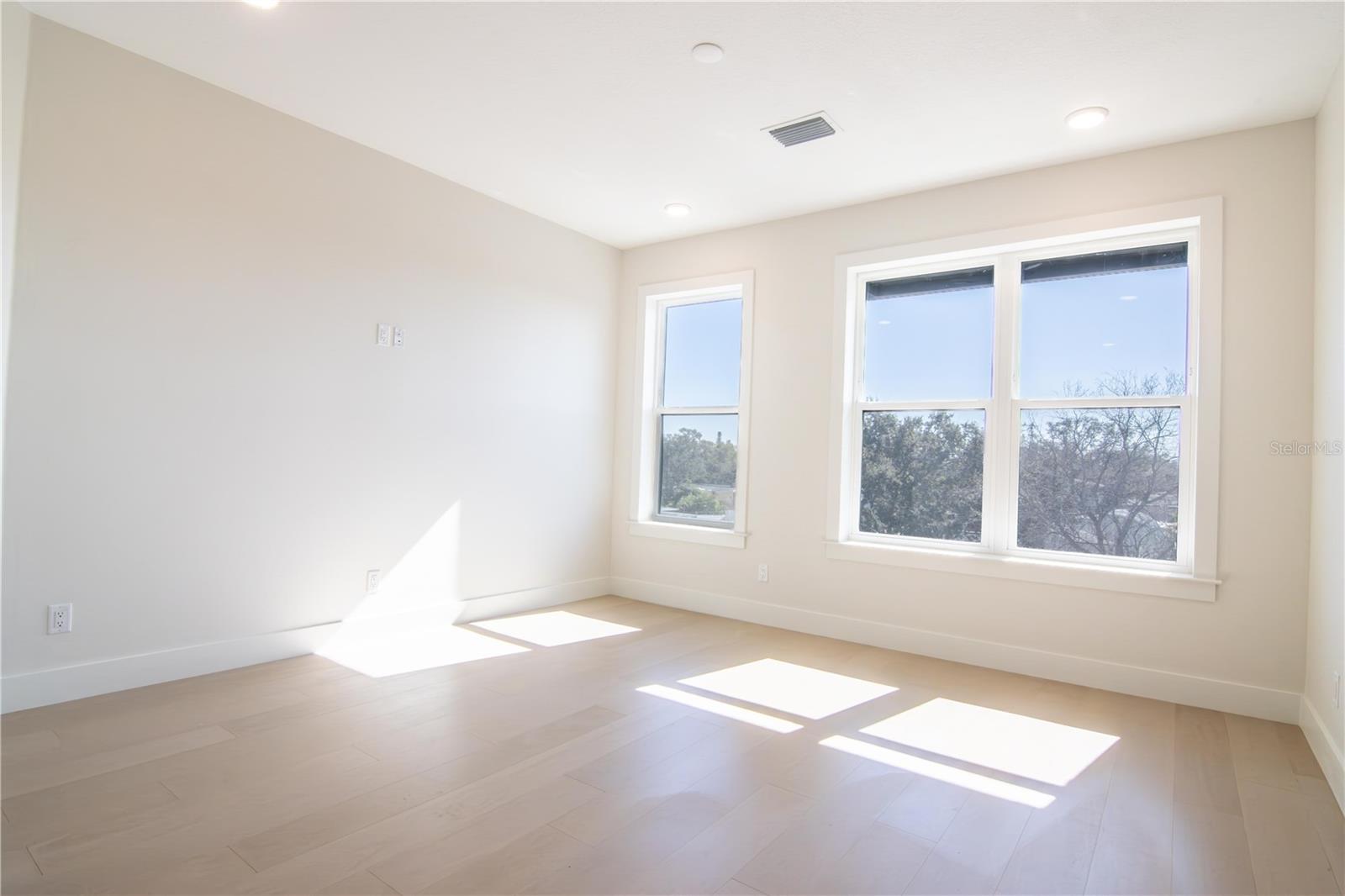 STRUM PLACE - Residential