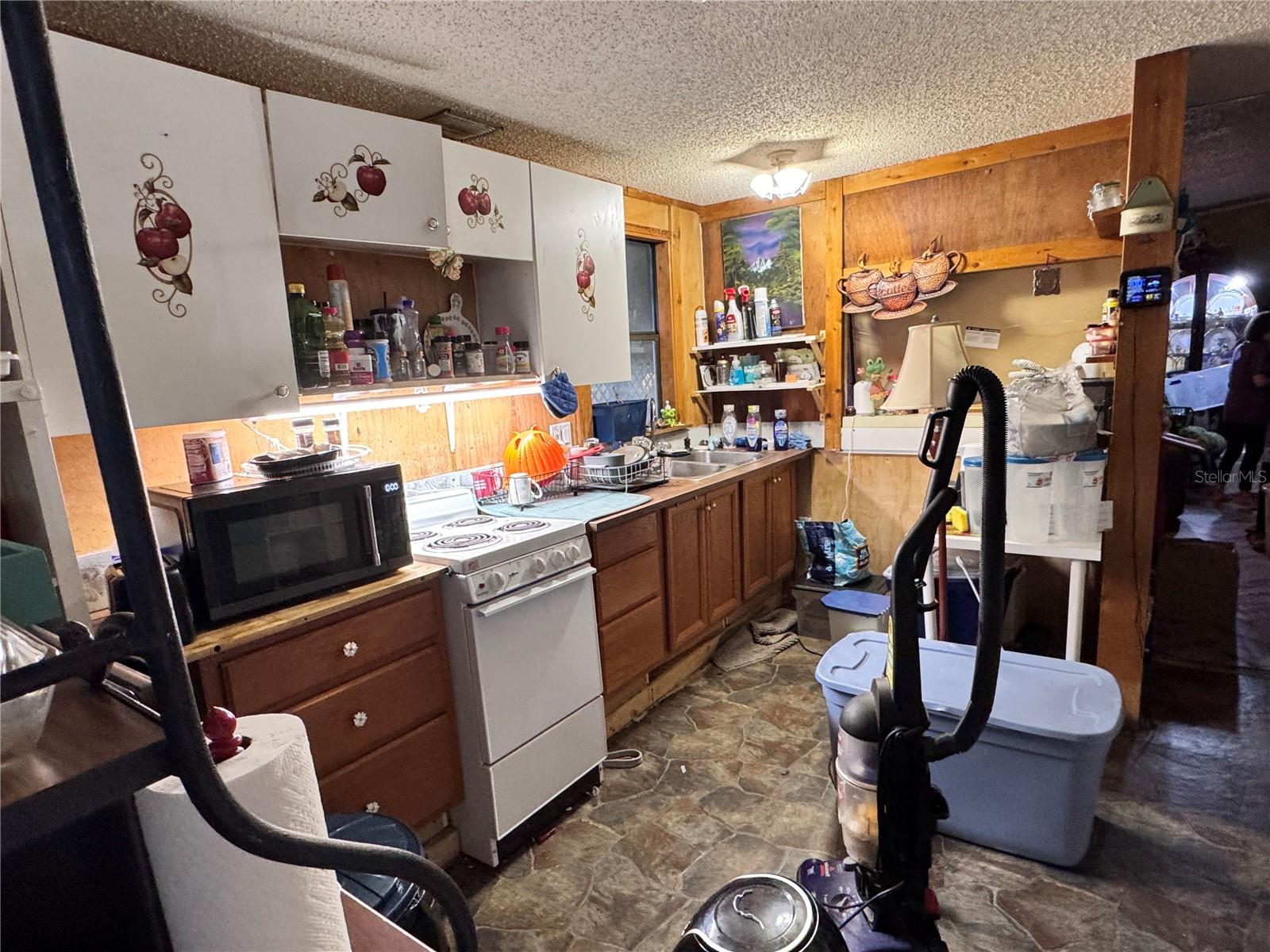 MEADOWBROOK TRAILER ESTATES - Residential