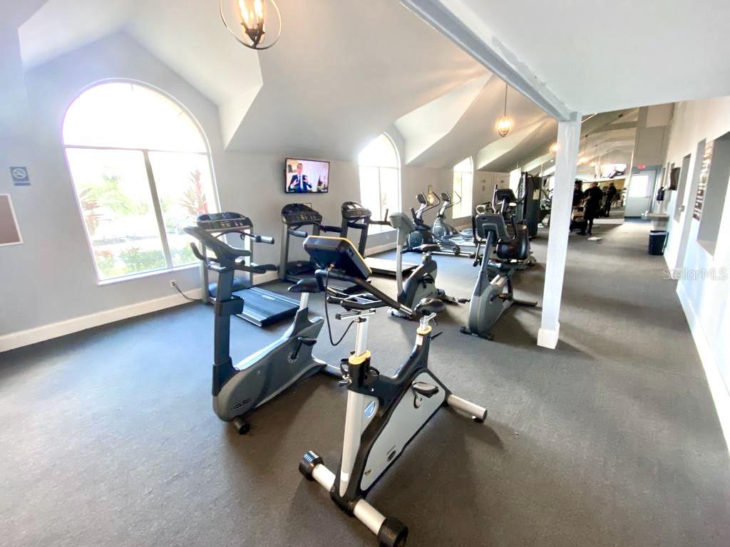 RESIDENCES AT VILLA MEDICI - Residential Lease