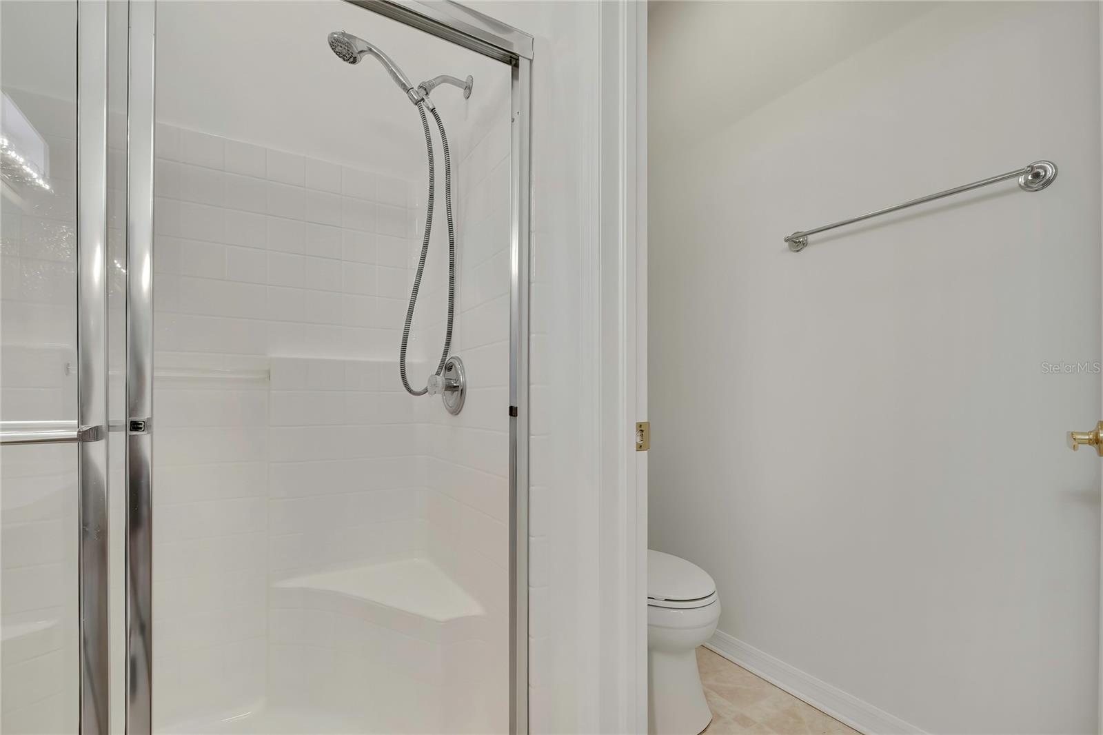 GROVES PH 02 - Residential