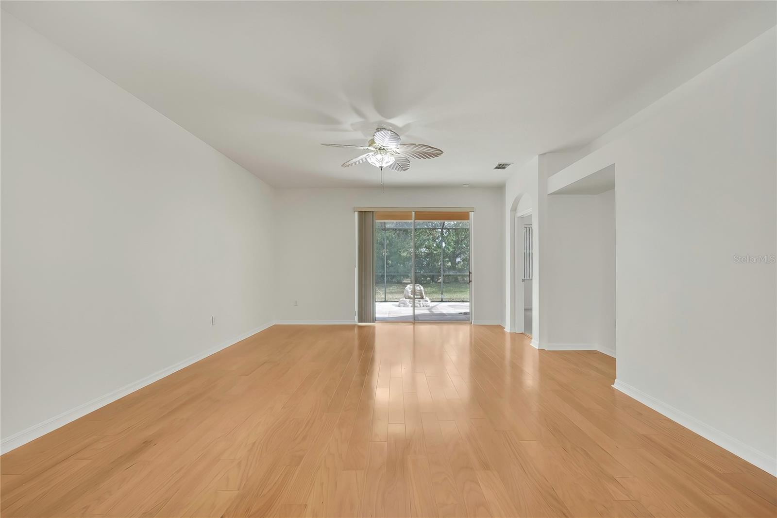 GROVES PH 02 - Residential