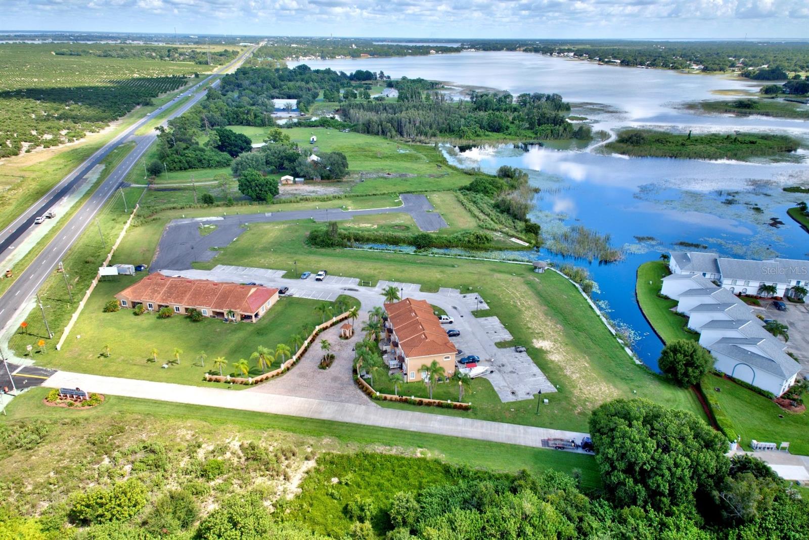 AN IRREG 4.197 ACRE TRACT BEING 182 FT ALONG NELY - Residential Income