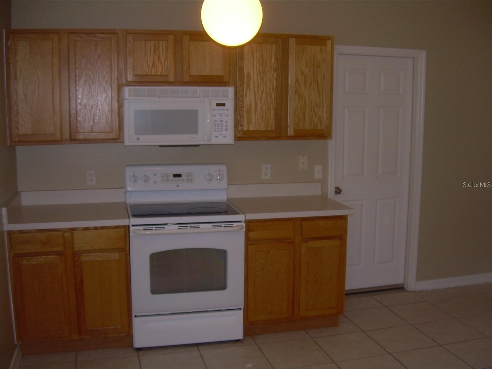 DELTONA LAKES UNIT 38 - Residential Lease