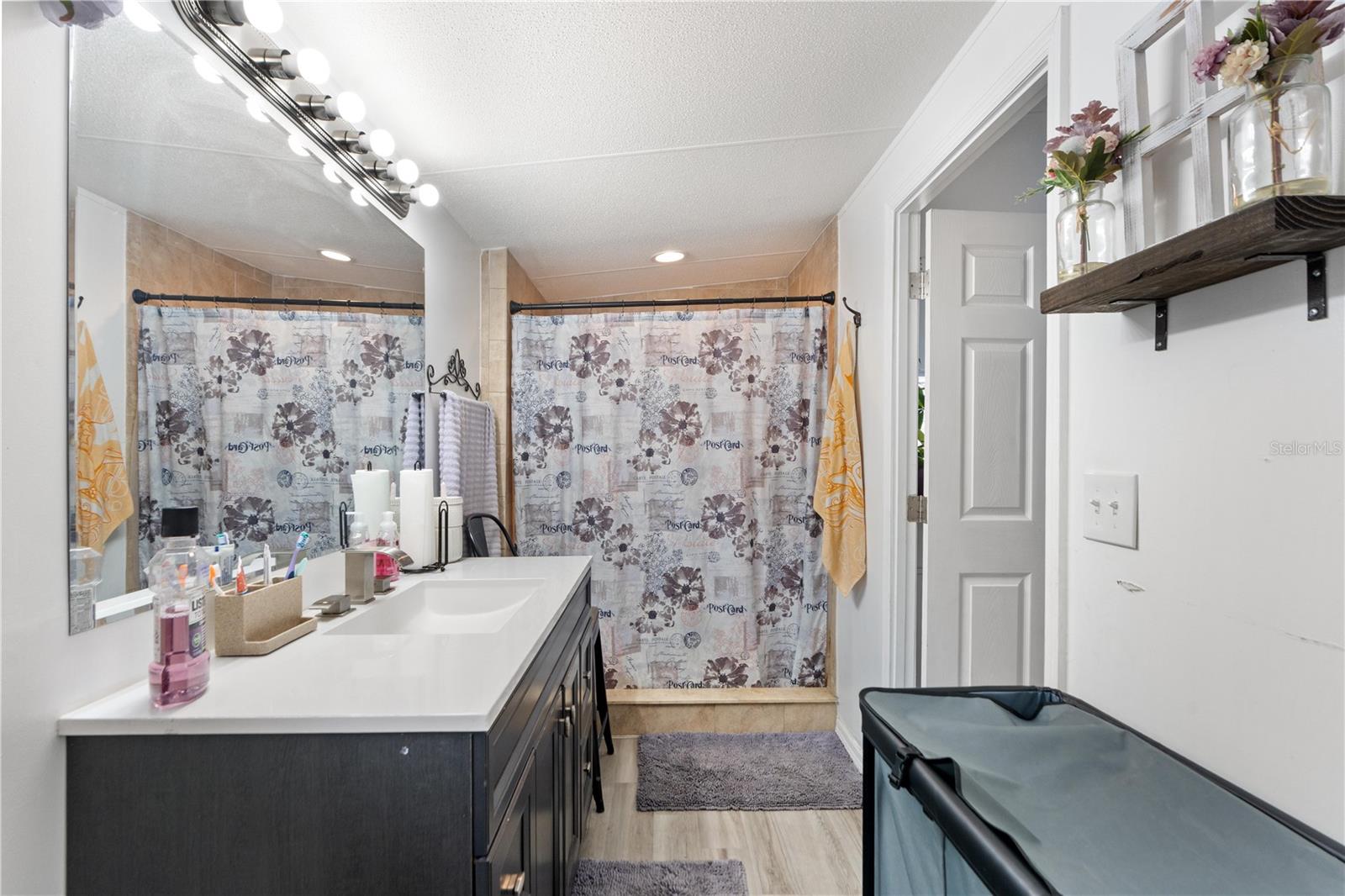 LAKEWOOD ACRES SUB - Residential