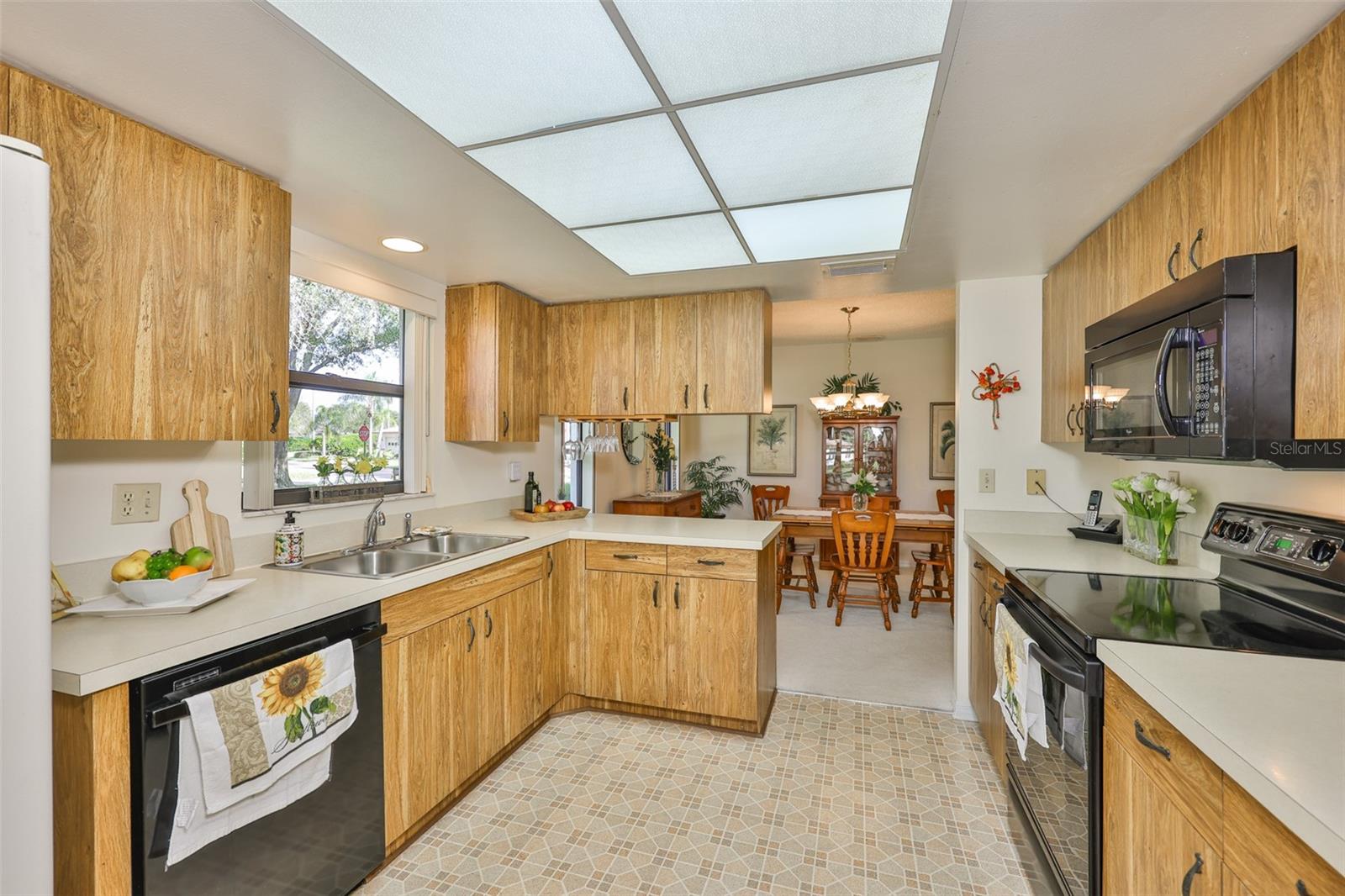 LANCASTER III CONDO - Residential