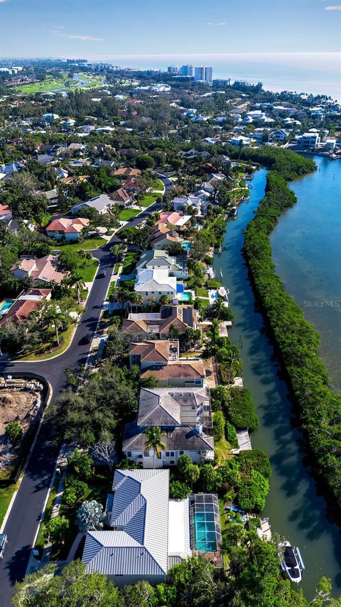 BAY ISLES - Residential