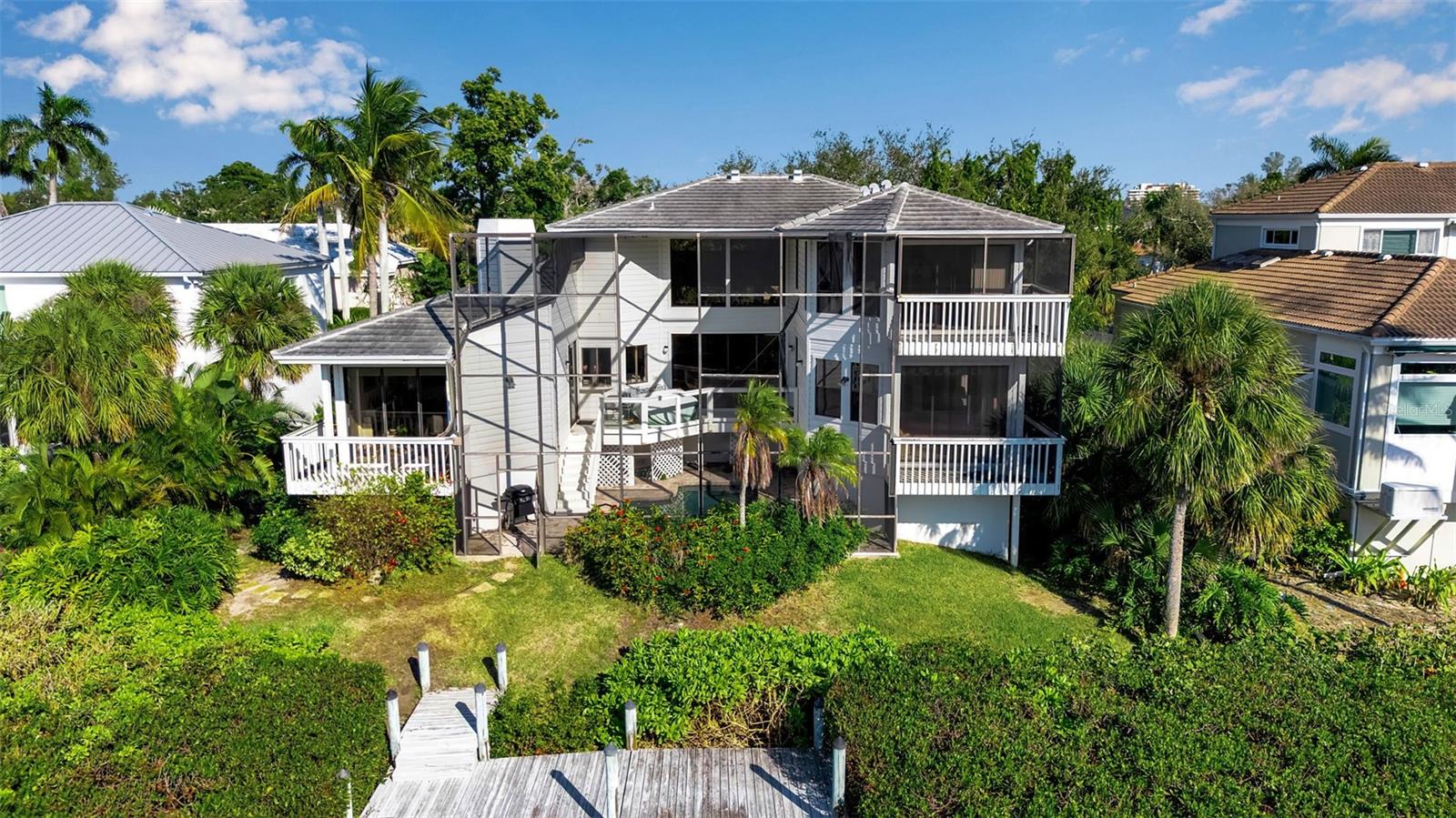 BAY ISLES - Residential