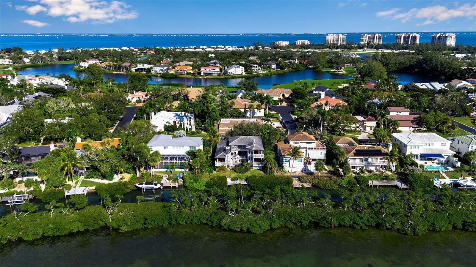 BAY ISLES - Residential