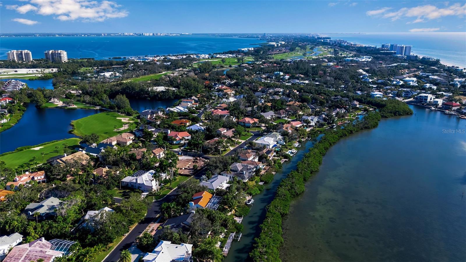 BAY ISLES - Residential