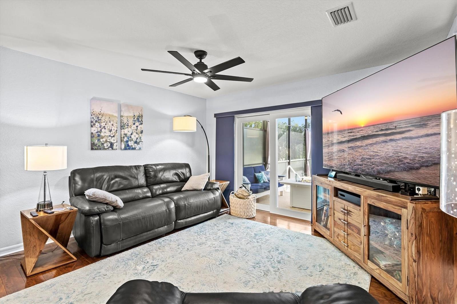 LIGHTHOUSE COVE AT HERITAGE HARBOUR UN 1 - Residential