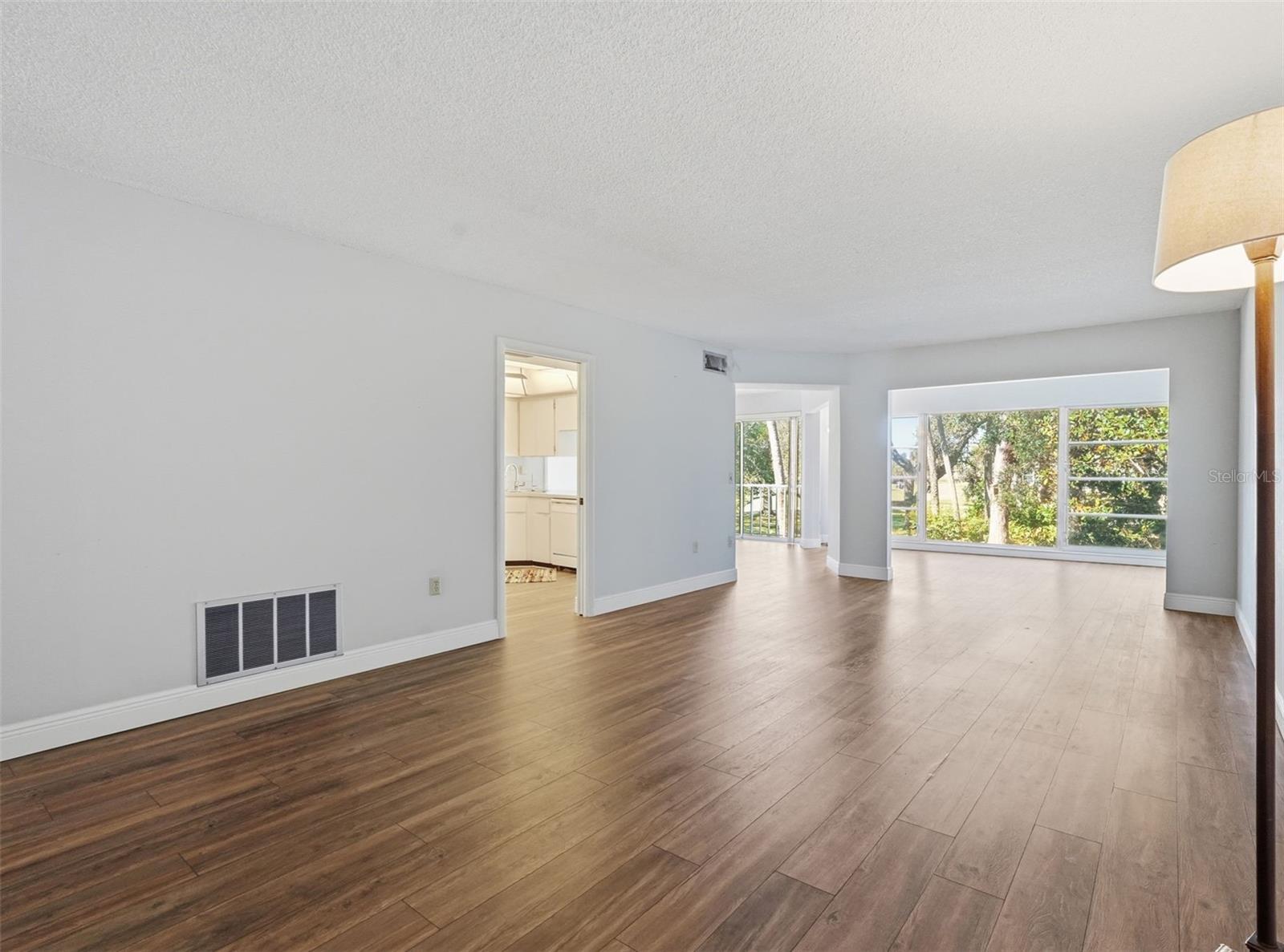 PENTHOUSE GREENS - Residential