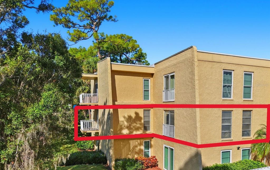 Photo of 225 Country Club Drive #E252, Largo, FL 33771 (MLS # TB8438523)