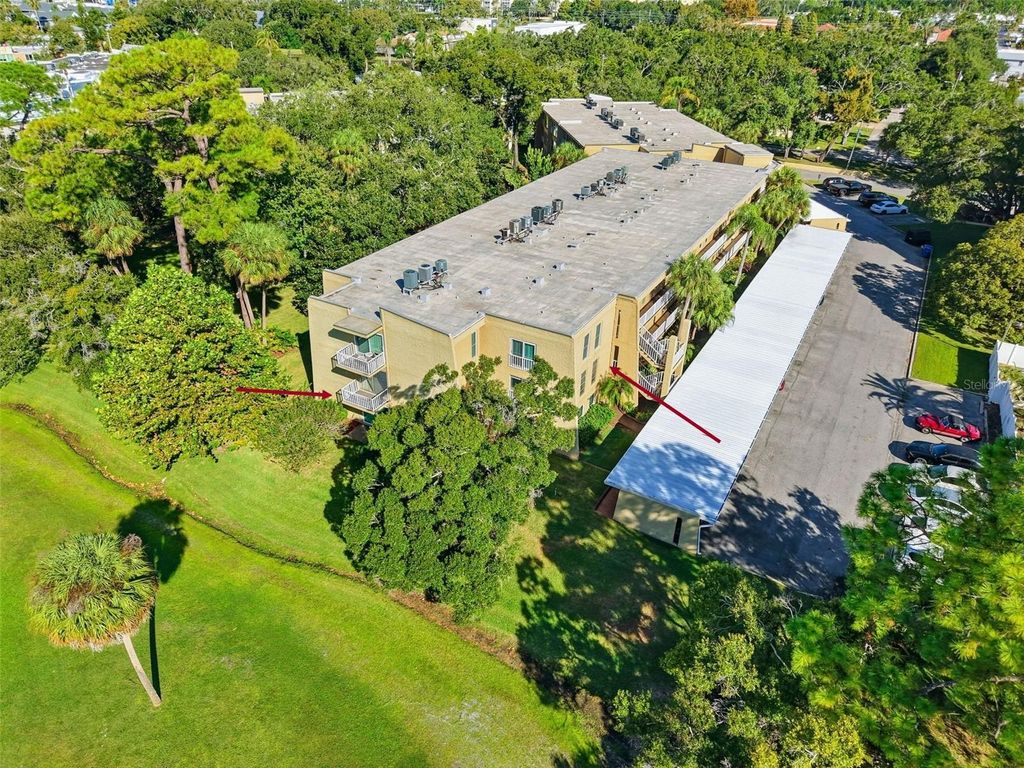 Photo of 225 Country Club Drive #E252, Largo, FL 33771 (MLS # TB8438523)
