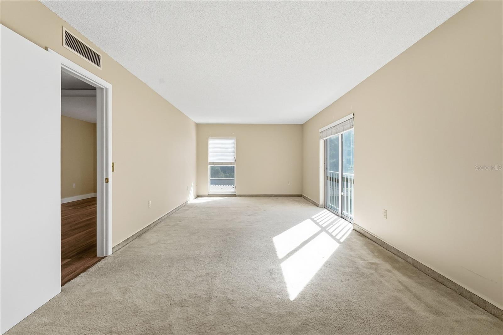 PENTHOUSE GREENS - Residential